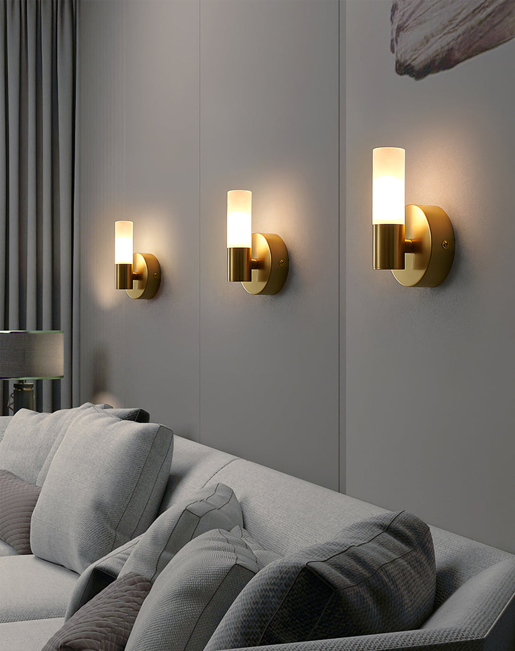 Lario – Elegante Applique in Ottone con Illuminazione LED a Risparmio Energetico