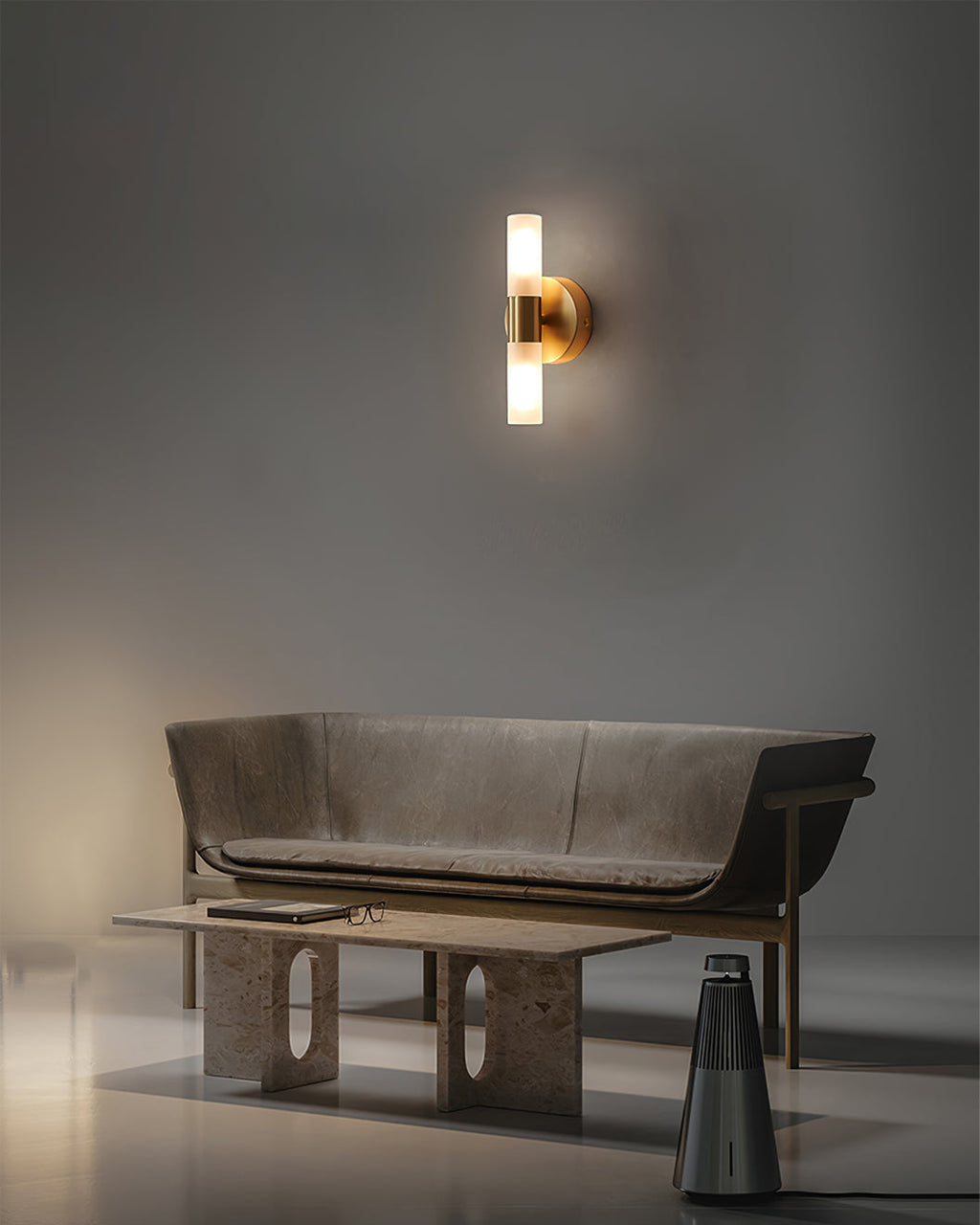 Lario – Elegante Applique in Ottone con Illuminazione LED a Risparmio Energetico