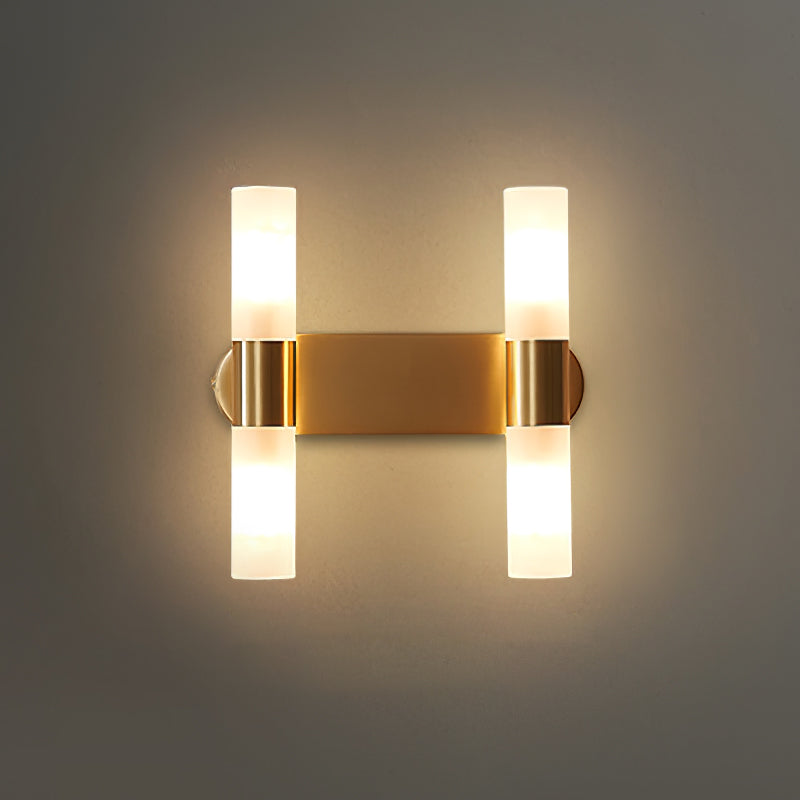 Lario – Elegante Applique in Ottone con Illuminazione LED a Risparmio Energetico