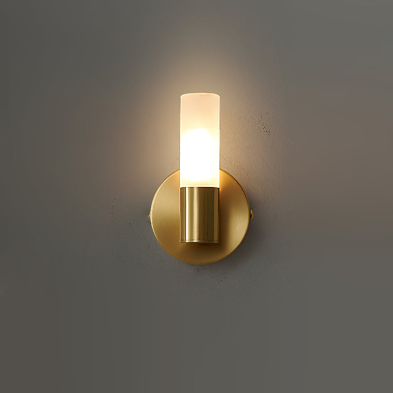 Lario – Elegante Applique in Ottone con Illuminazione LED a Risparmio Energetico