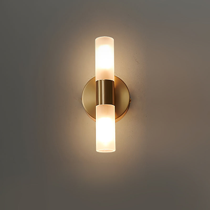 Lario – Elegante Applique in Ottone con Illuminazione LED a Risparmio Energetico