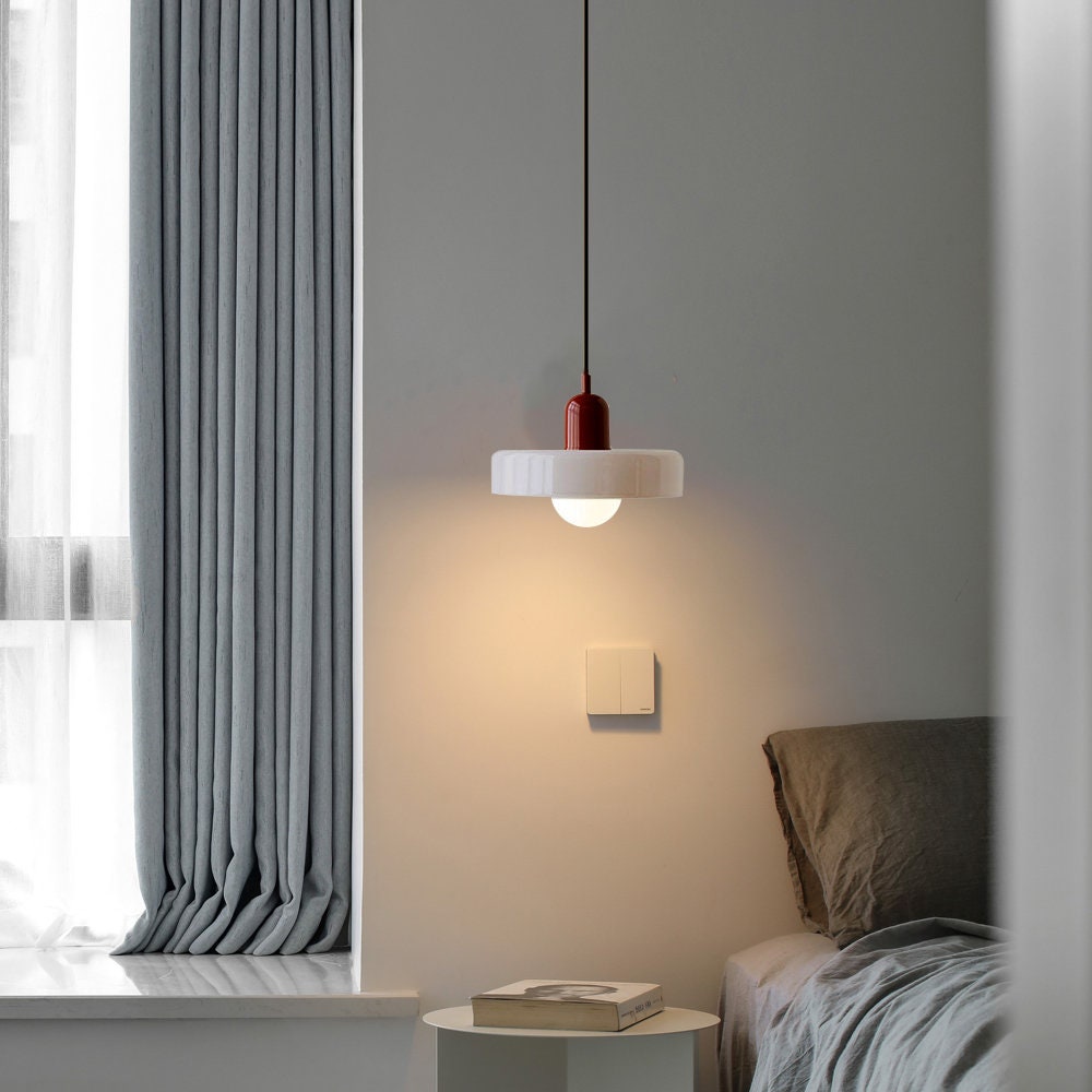 Lampada a sospensione in vetro design Bauhaus – Artistica, Moderna e Senza Tempo