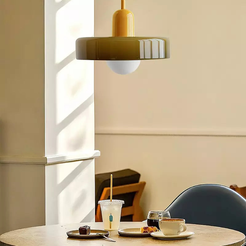 Lampada a sospensione in vetro stile Bauhaus con paralume ad anello