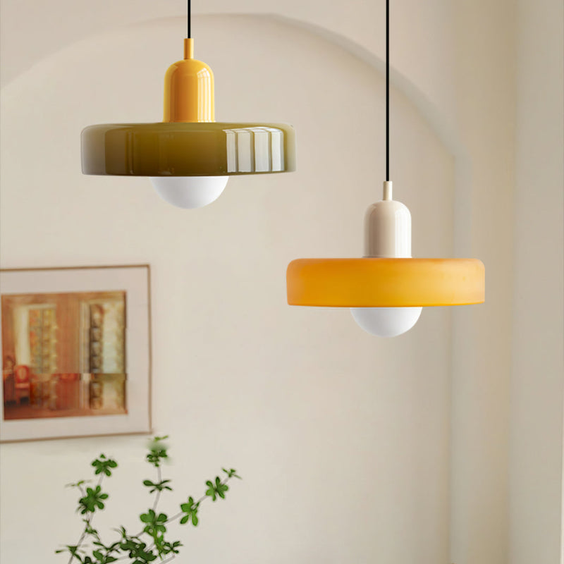 Lampada a sospensione in vetro stile Bauhaus con paralume ad anello