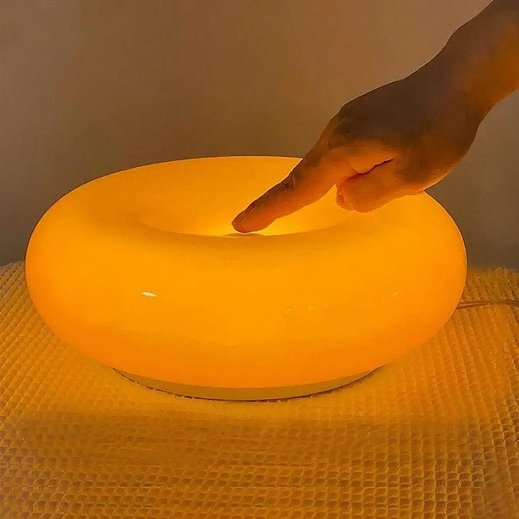 Lampada da Parete e Tavolo Bauhaus con Design a Ciambella