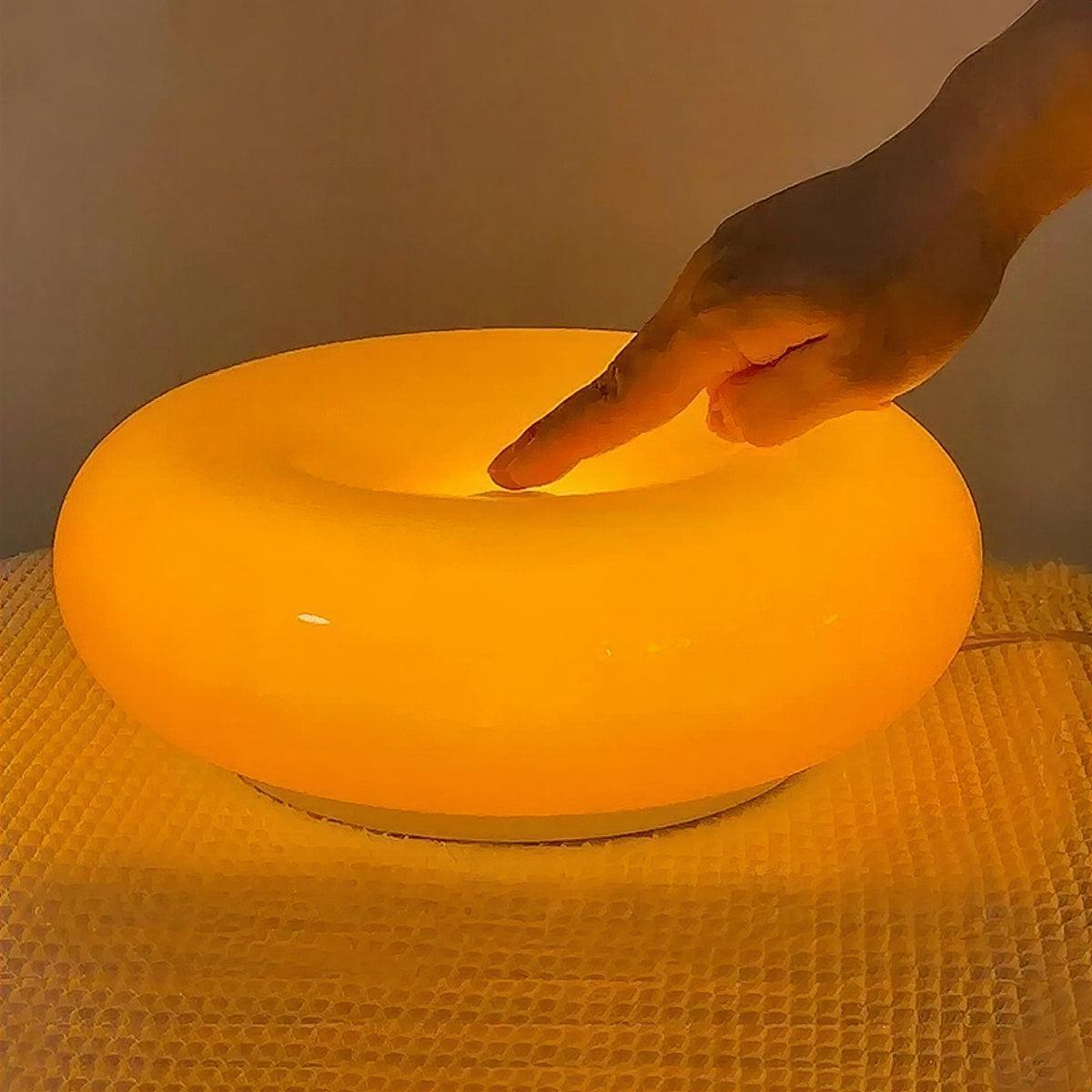 Lampada da Parete e Tavolo Bauhaus con Design a Ciambella