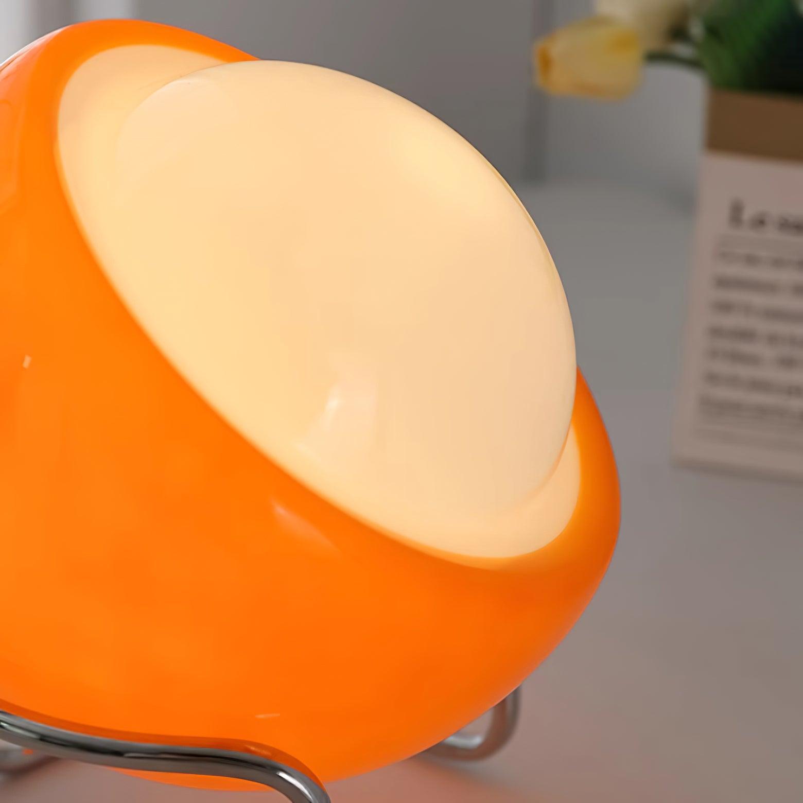 Lampada da Tavolo in Stile Bauhaus con Aspetto Vetro e Struttura in Metallo
