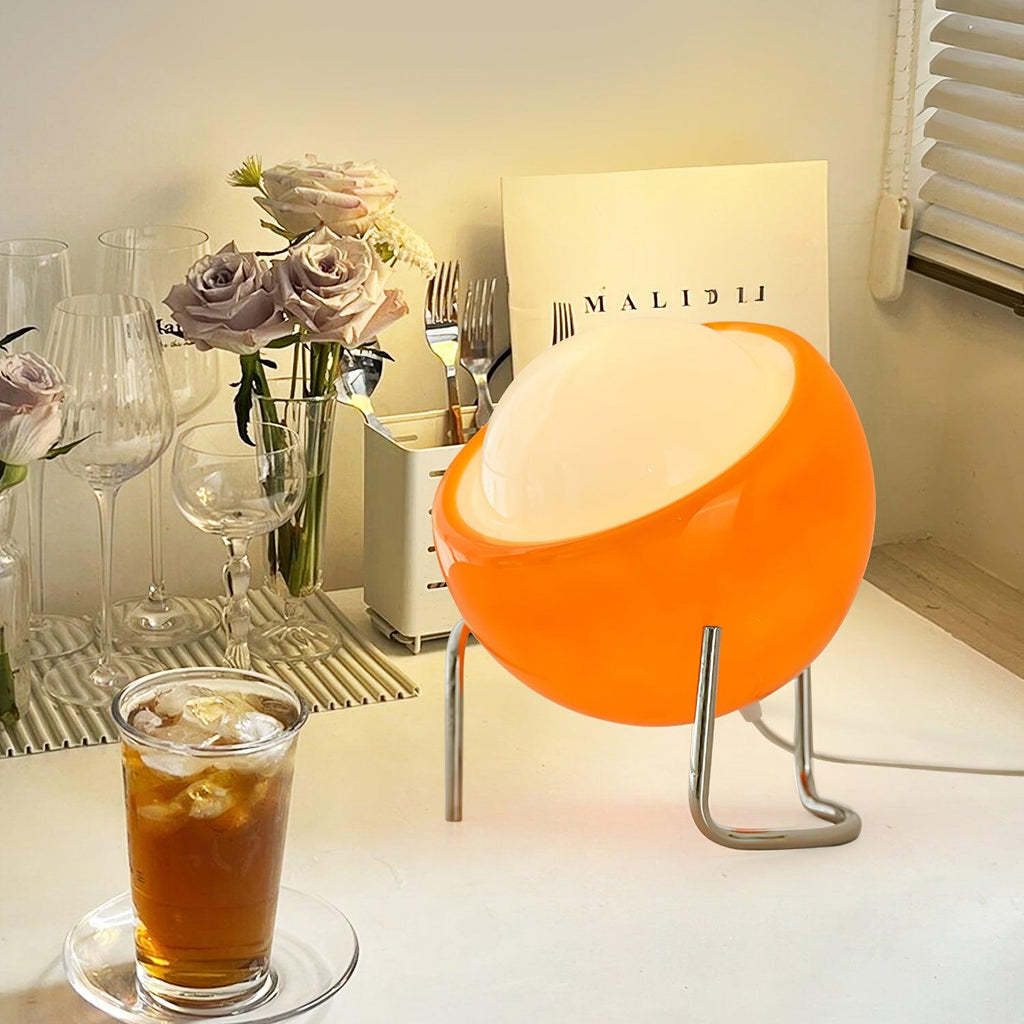 Lampada da Tavolo in Stile Bauhaus con Aspetto Vetro e Struttura in Metallo