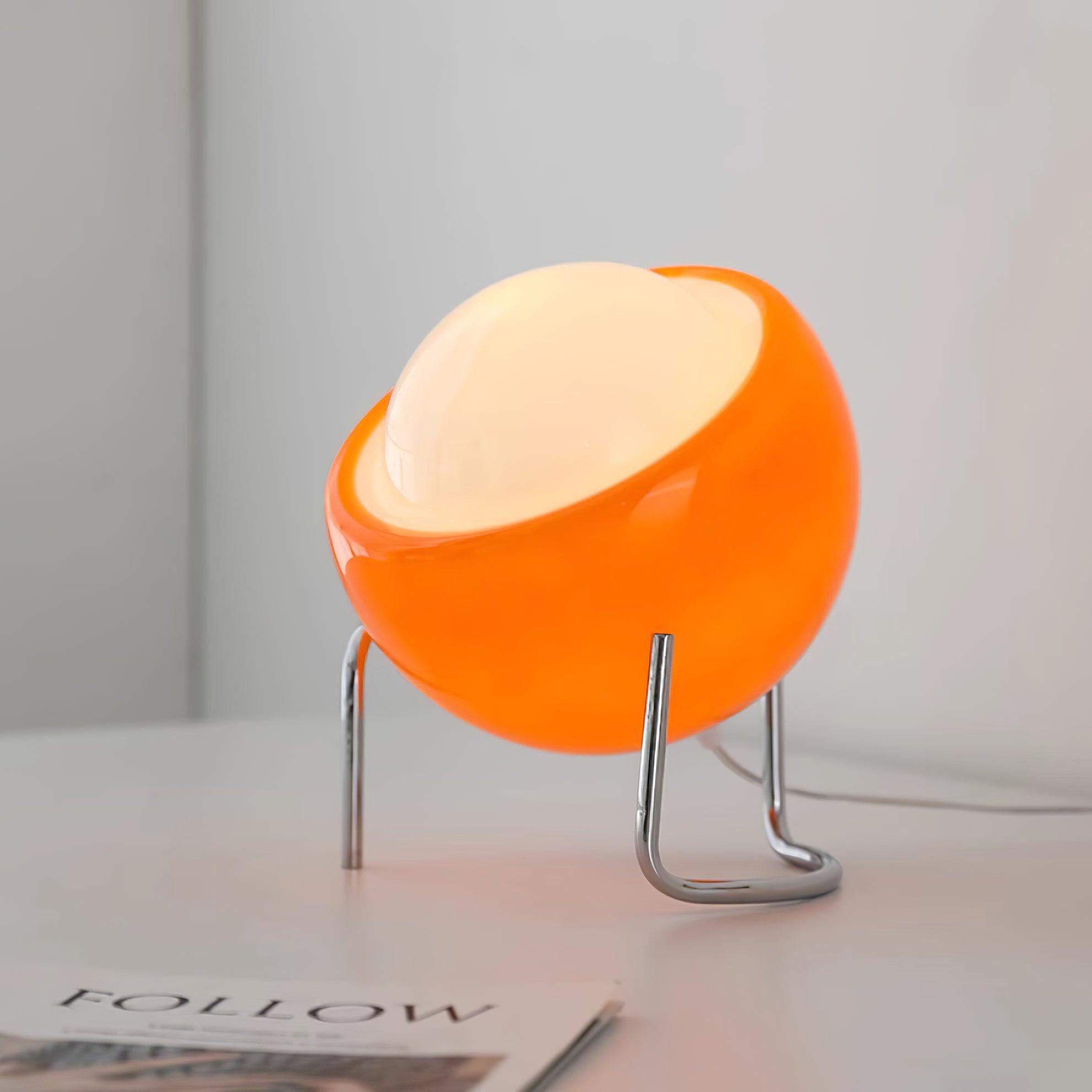 Lampada da Tavolo in Stile Bauhaus con Aspetto Vetro e Struttura in Metallo