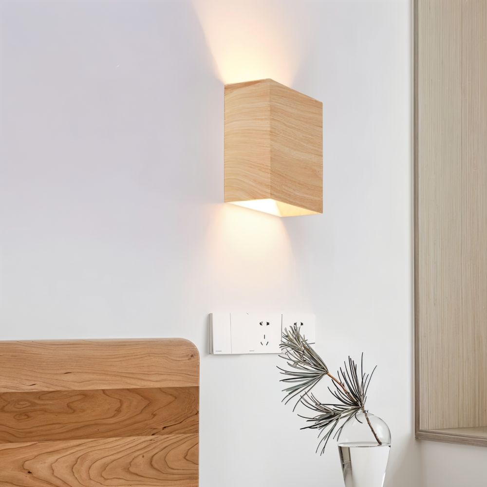 Boxy – Lampada da Parete Rettangolare in Legno con Illuminazione LED Up & Down per Camera da Letto