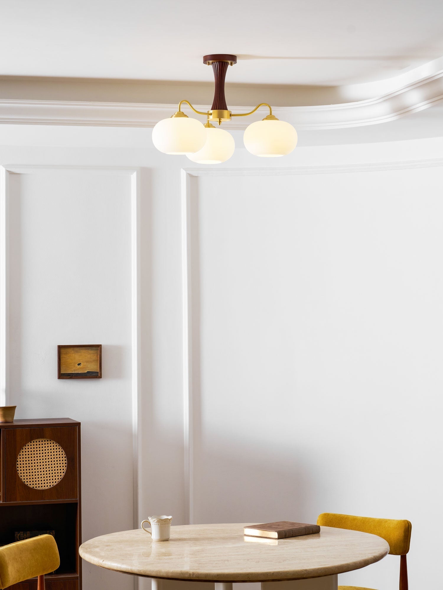 Velmirae | Lampadario in Ottone e Legno di Cachi per Soggiorni Eleganti