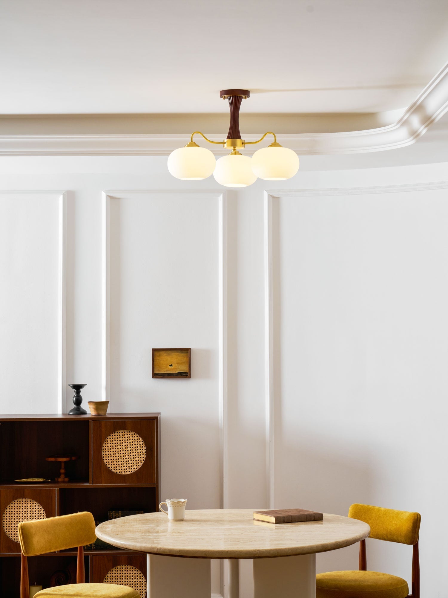 Velmirae | Lampadario in Ottone e Legno di Cachi per Soggiorni Eleganti
