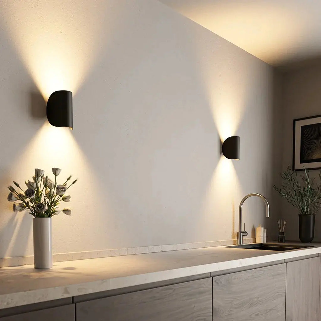 Applique LED dallo Stile Elegante con Design Energeticamente Efficiente per Ogni Ambiente
