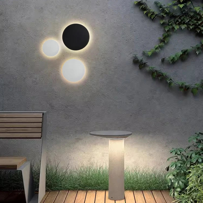 Illuminazione moderna per ogni giardino