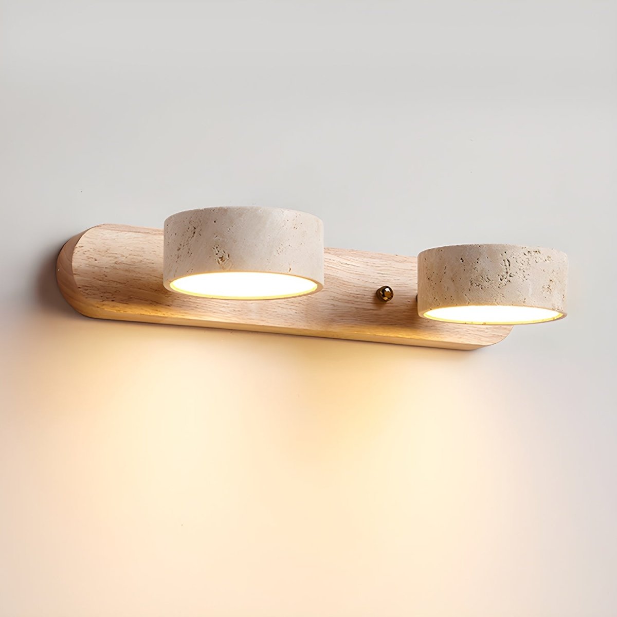 AVERRA – Applique LED in travertino per un lusso architettonico
