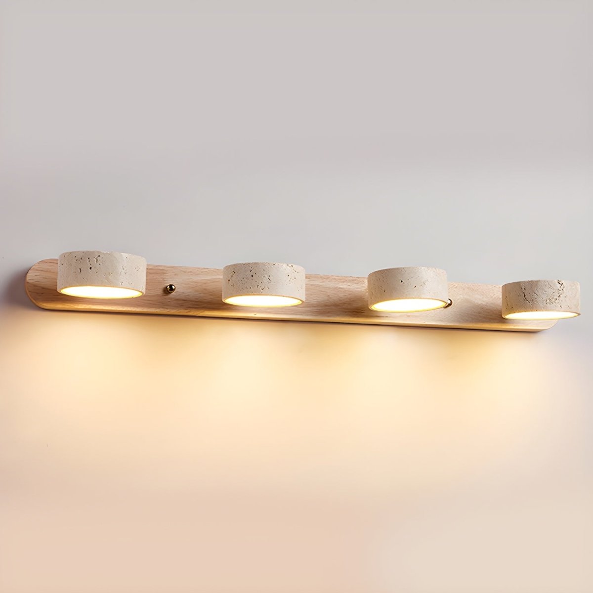 AVERRA – Applique LED in travertino per un lusso architettonico