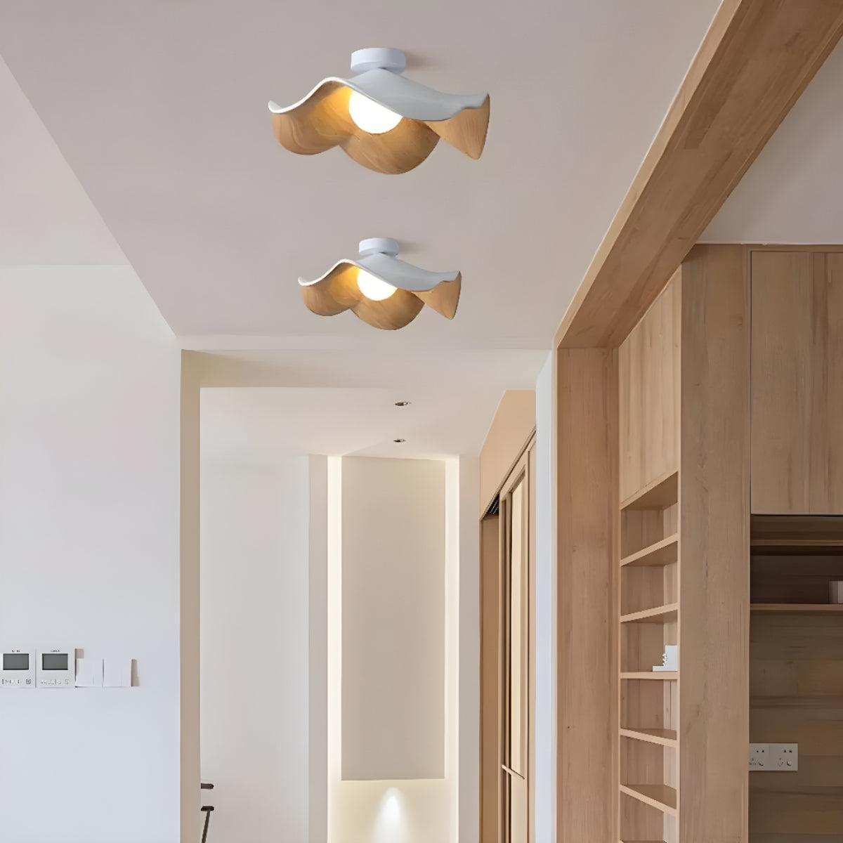 Lampada da Soffitto con Design Curvo in Legno Stile Mid Century