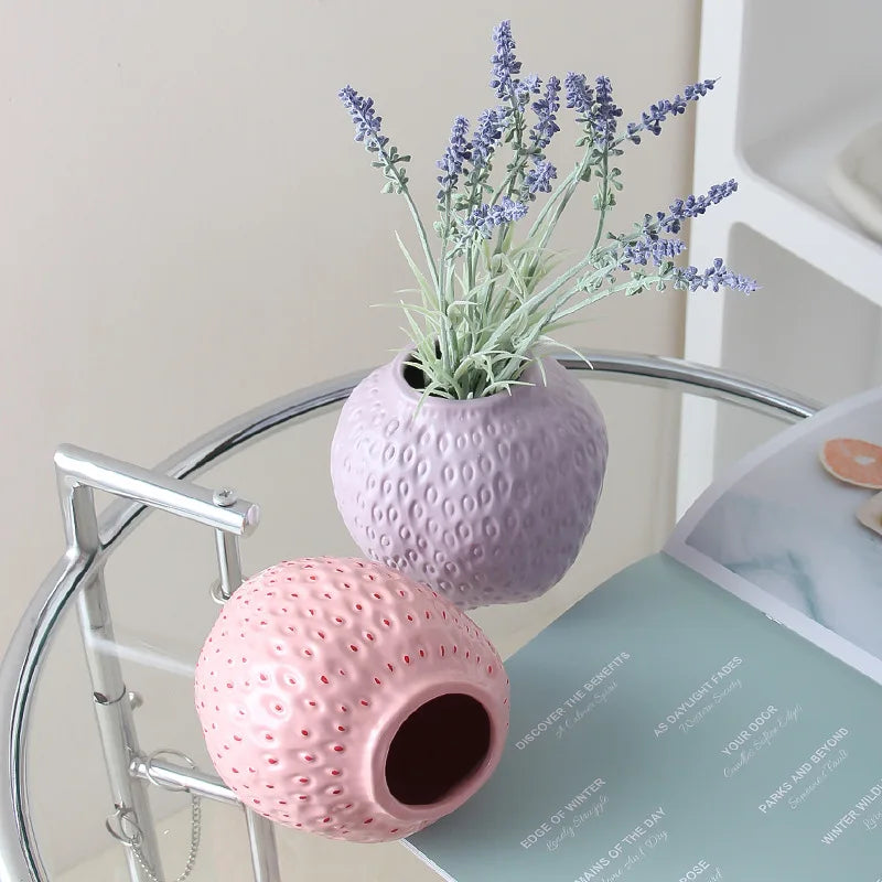 Vaso in ceramica design fragola, vaso decorativo per fiori per soggiorno e cucina