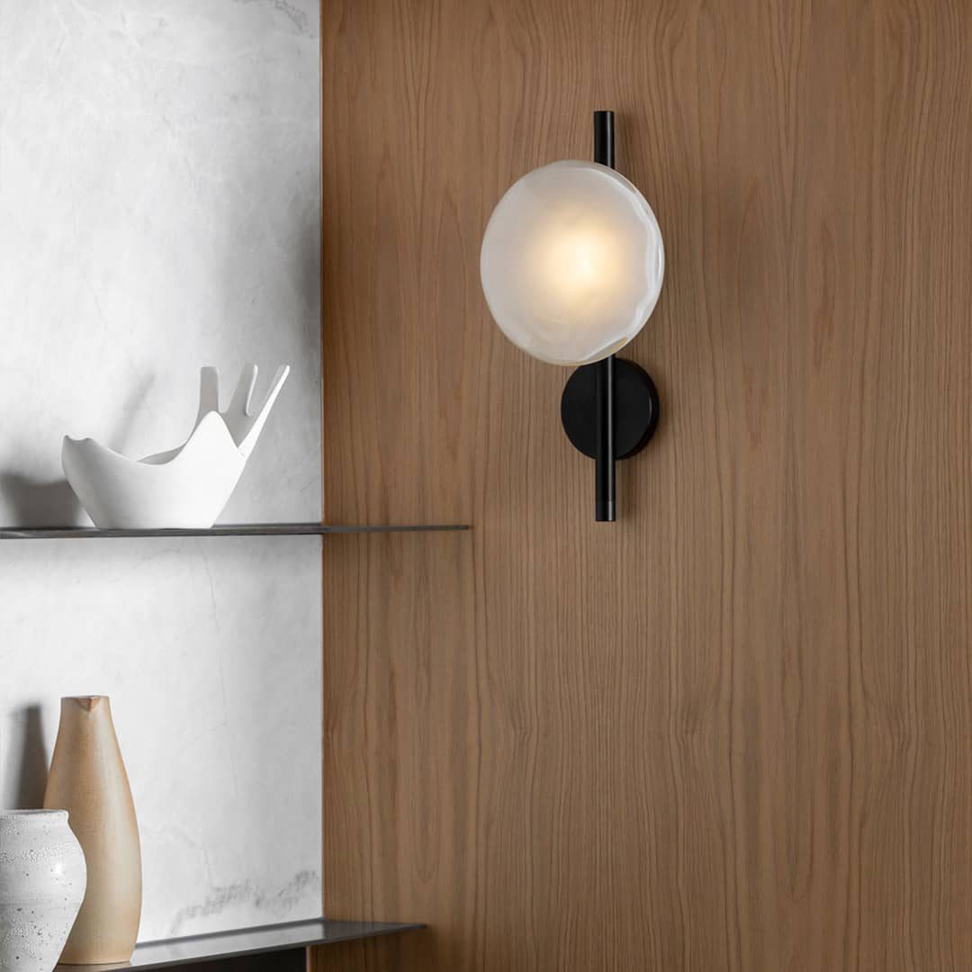 Noreva | Applique in Vetro Scultoreo con LED Integrato per Illuminazione Interni Moderni
