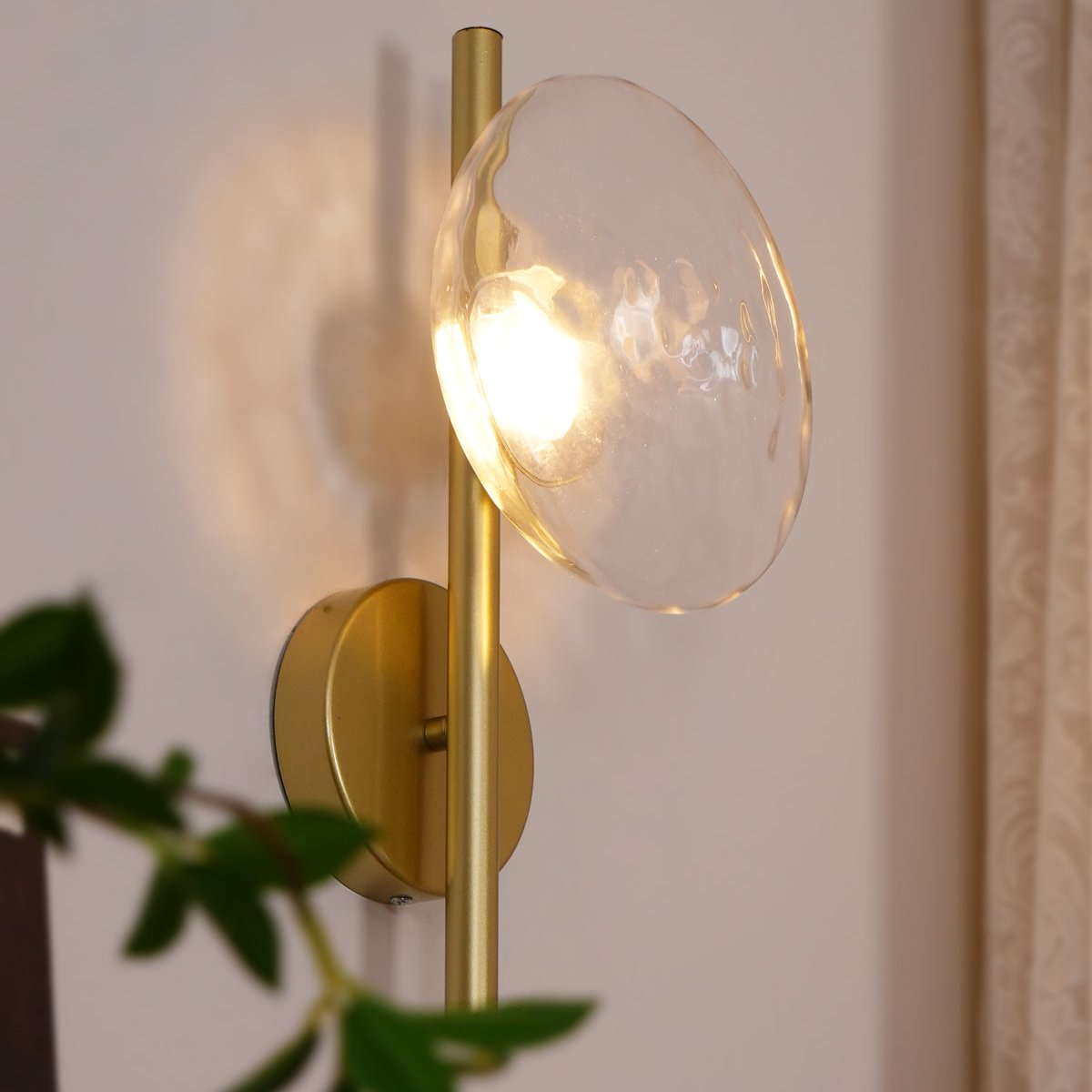 Noreva | Applique in Vetro Scultoreo con LED Integrato per Illuminazione Interni Moderni