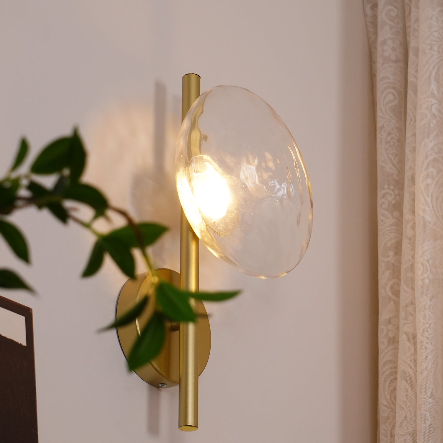 Noreva | Applique in Vetro Scultoreo con LED Integrato per Illuminazione Interni Moderni