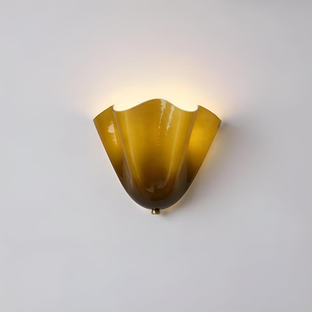 Applique da Parete Classica per Soggiorno con Paralume in Vetro a Petalo Curvo