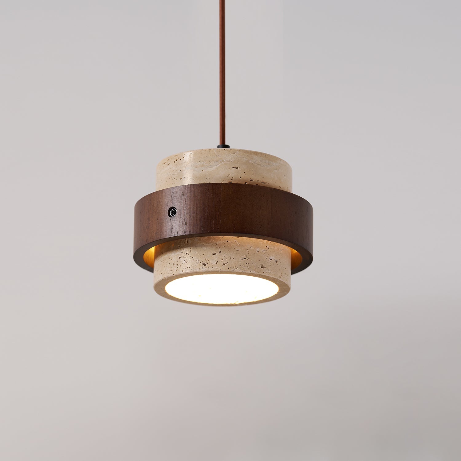 Arluna | Lampada a Sospensione in Travertino con Dettagli in Legno di Noce per Illuminazione Ambientale Moderna
