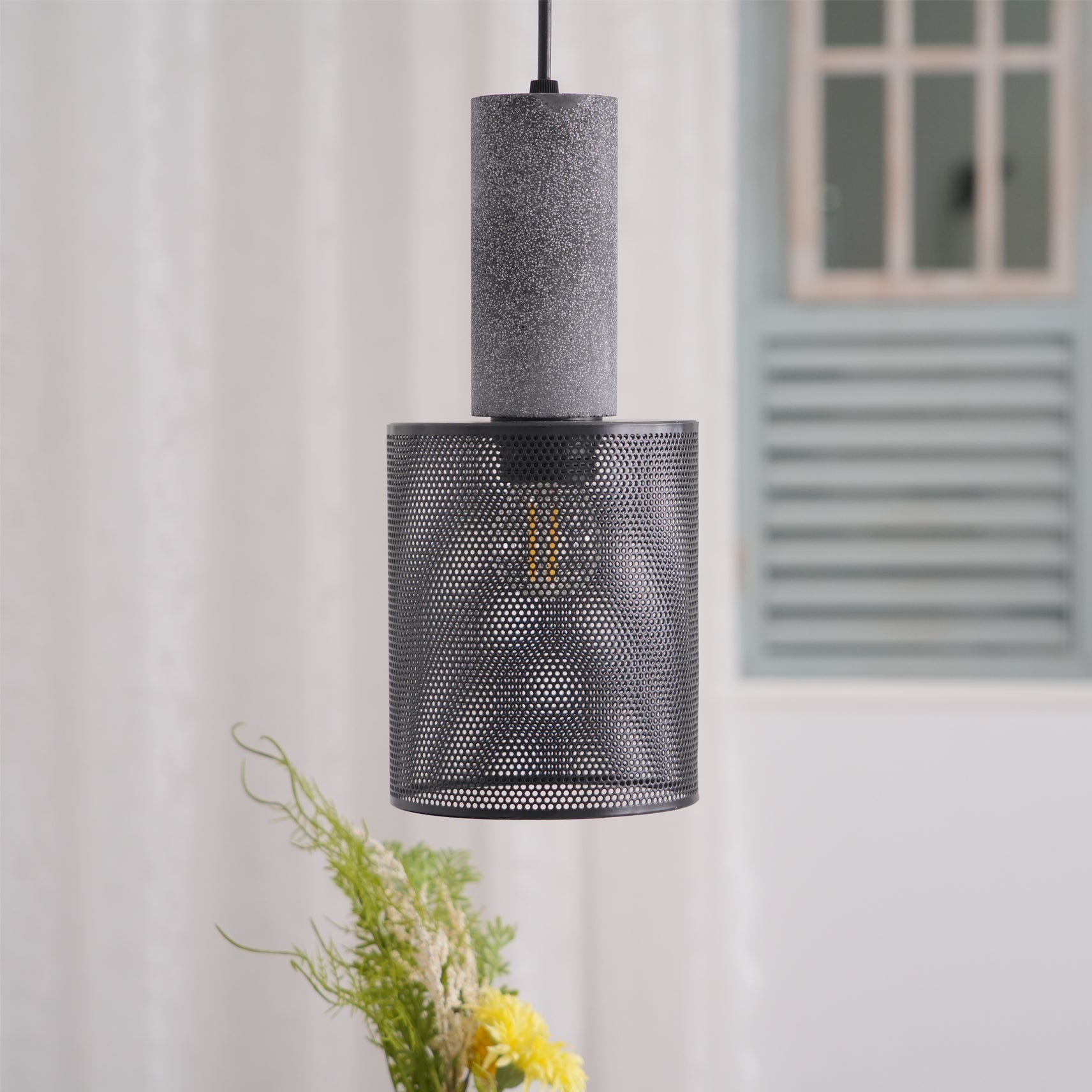 Virexo | Lampada a sospensione in cemento industriale con paralume cilindrico per interni moderni