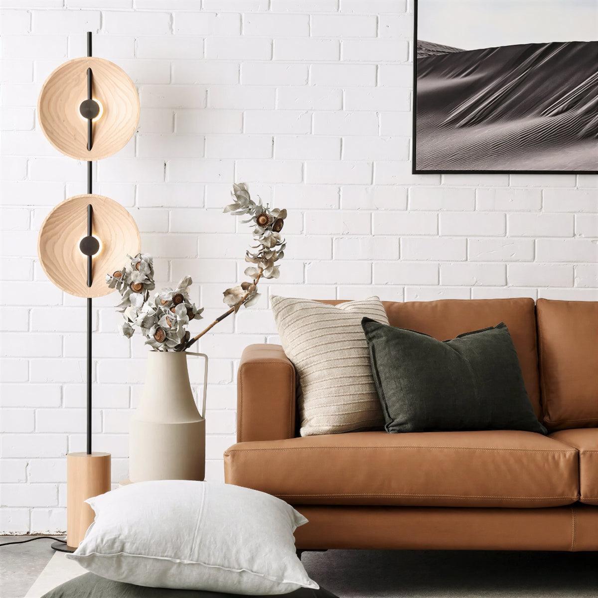 Lampada da Terra Contemporanea con Design Artistico a Doppio Disco