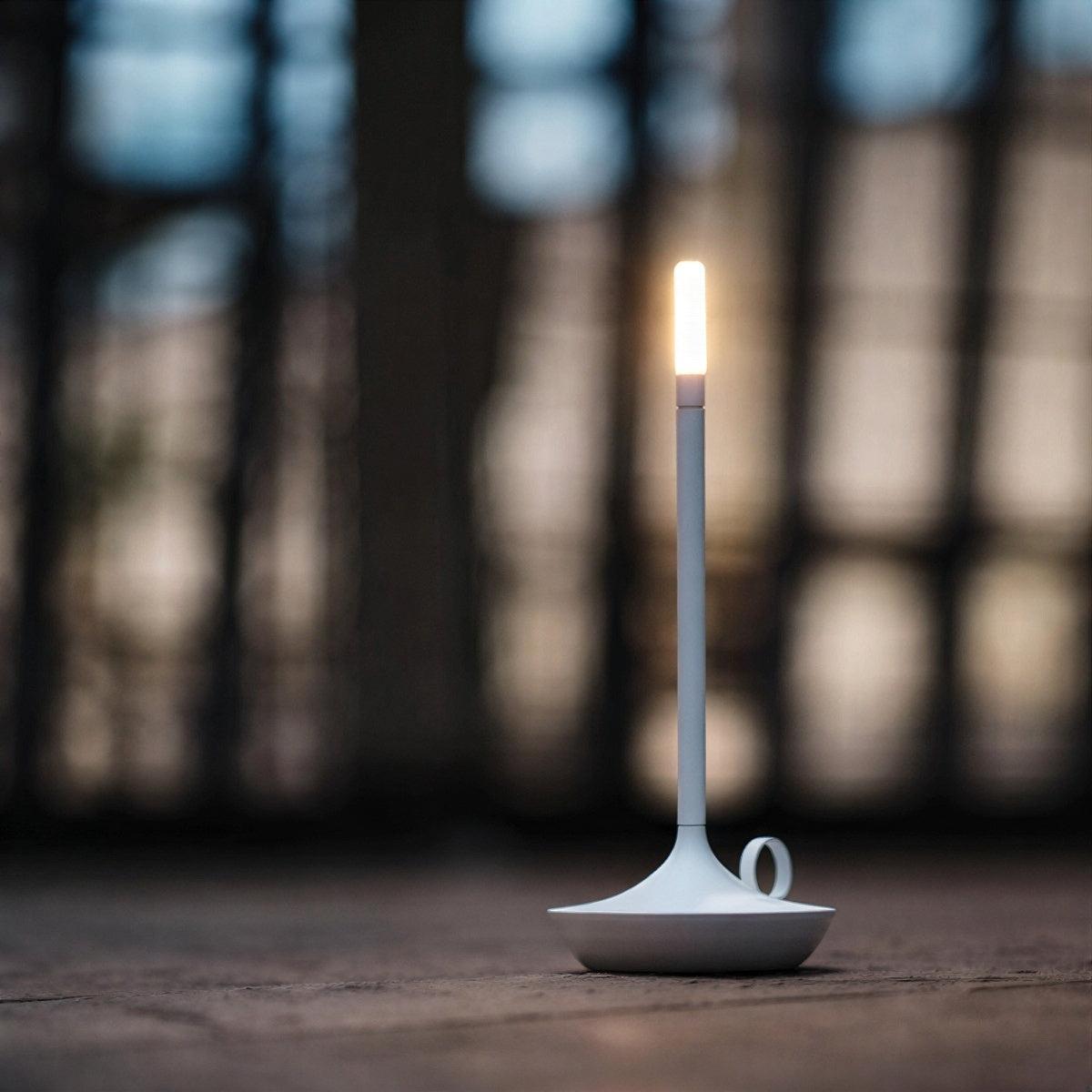 Lampada da Tavolo Cordless con Fiamma Dimmerabile a Batteria per Ristoranti