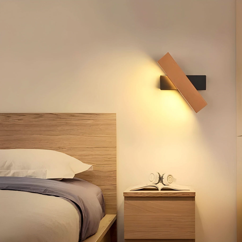 Lampada da Parete LED in Legno Minimalista con Braccio Regolabile