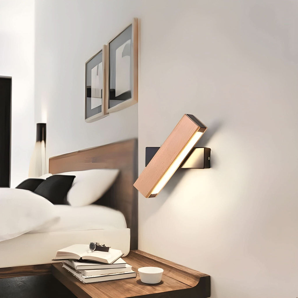 Lampada da Parete LED in Legno Minimalista con Braccio Regolabile