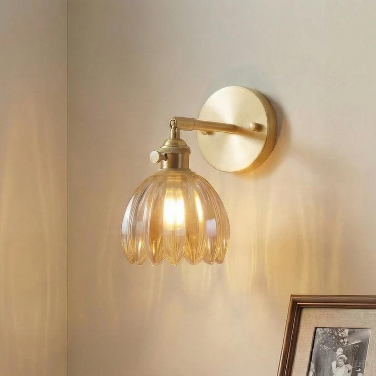 Applique da muro decorativa in stile tulipano retro con illuminazione regolabile