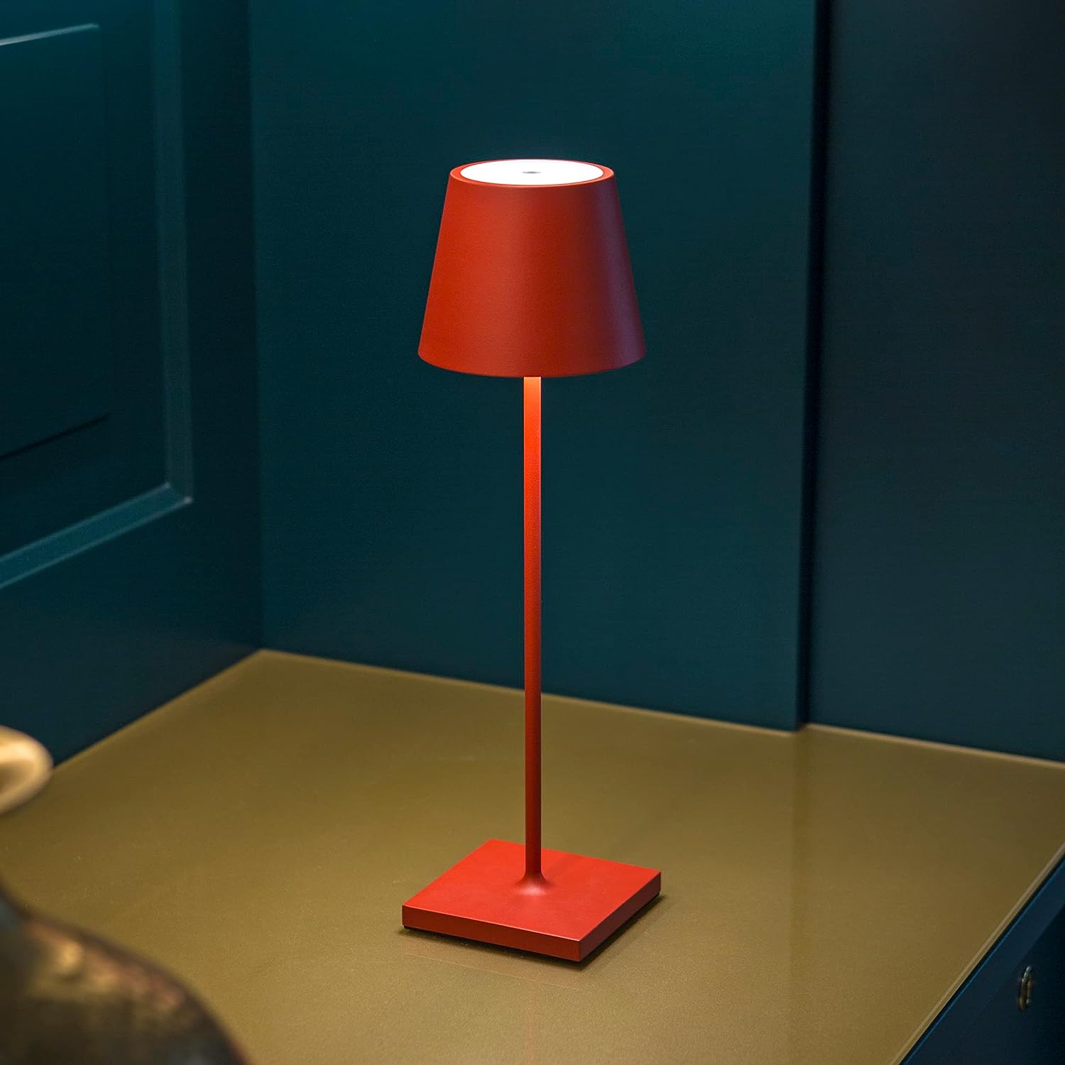 LumoTall – Lampada da tavolo dimmerabile nera con controllo touch e ricarica wireless (38 cm)