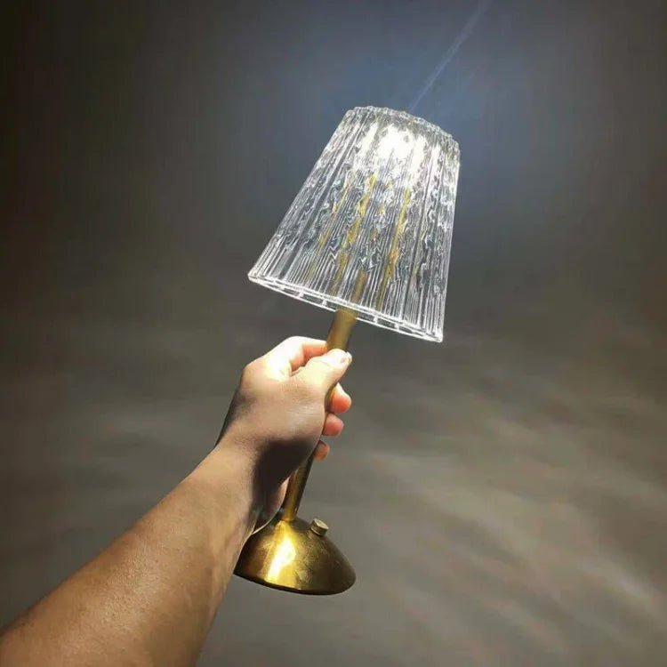 AuroLuxe – Lampada da tavolo senza fili in cristallo e metallo con elegante illuminazione LED