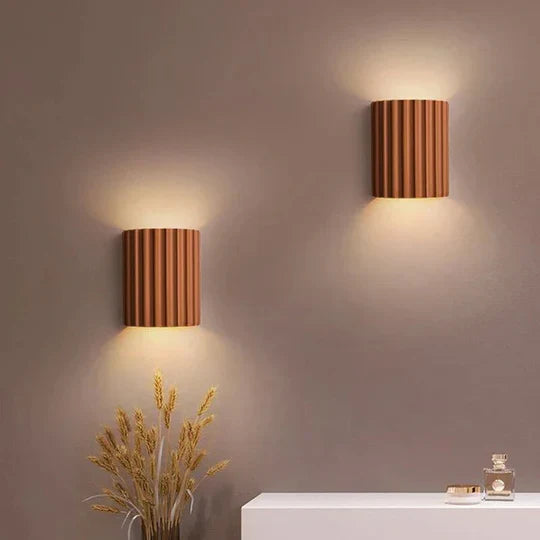 Lampada da Parete Moderna a Righe - Elegante e Funzionale