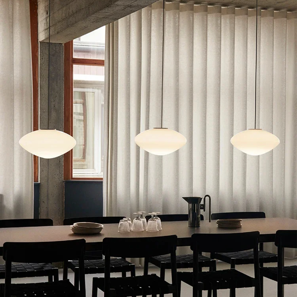 Lampada Pendente Danese Handi – Design Moderno con Luce Calda