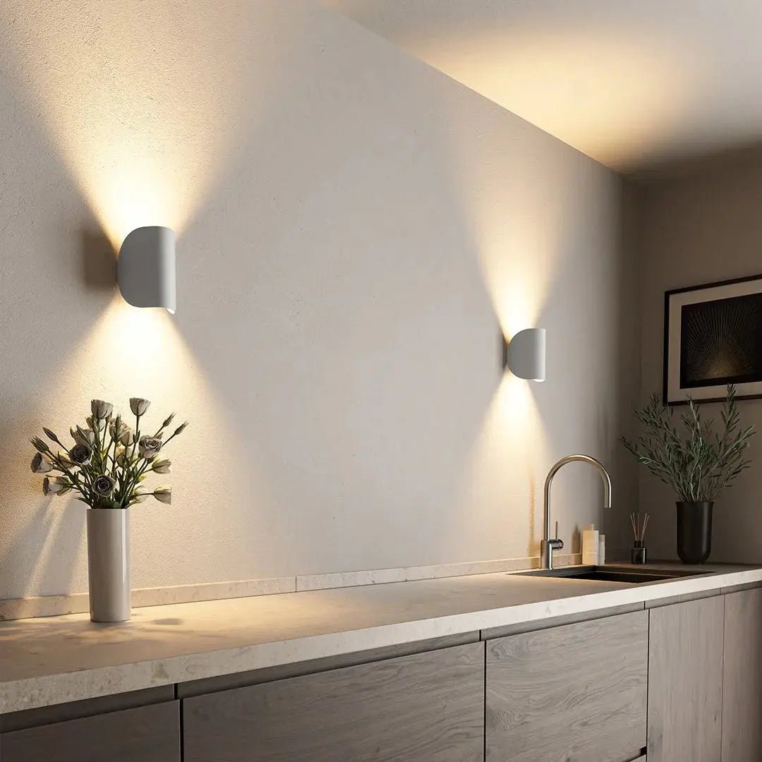 BRIGHTFLOW – Moderna lampada da parete LED per illuminazione residenziale a basso consumo energetico