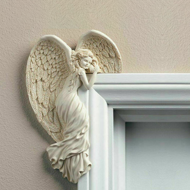 Decorazione per telai di porte con ali d'angelo in resina