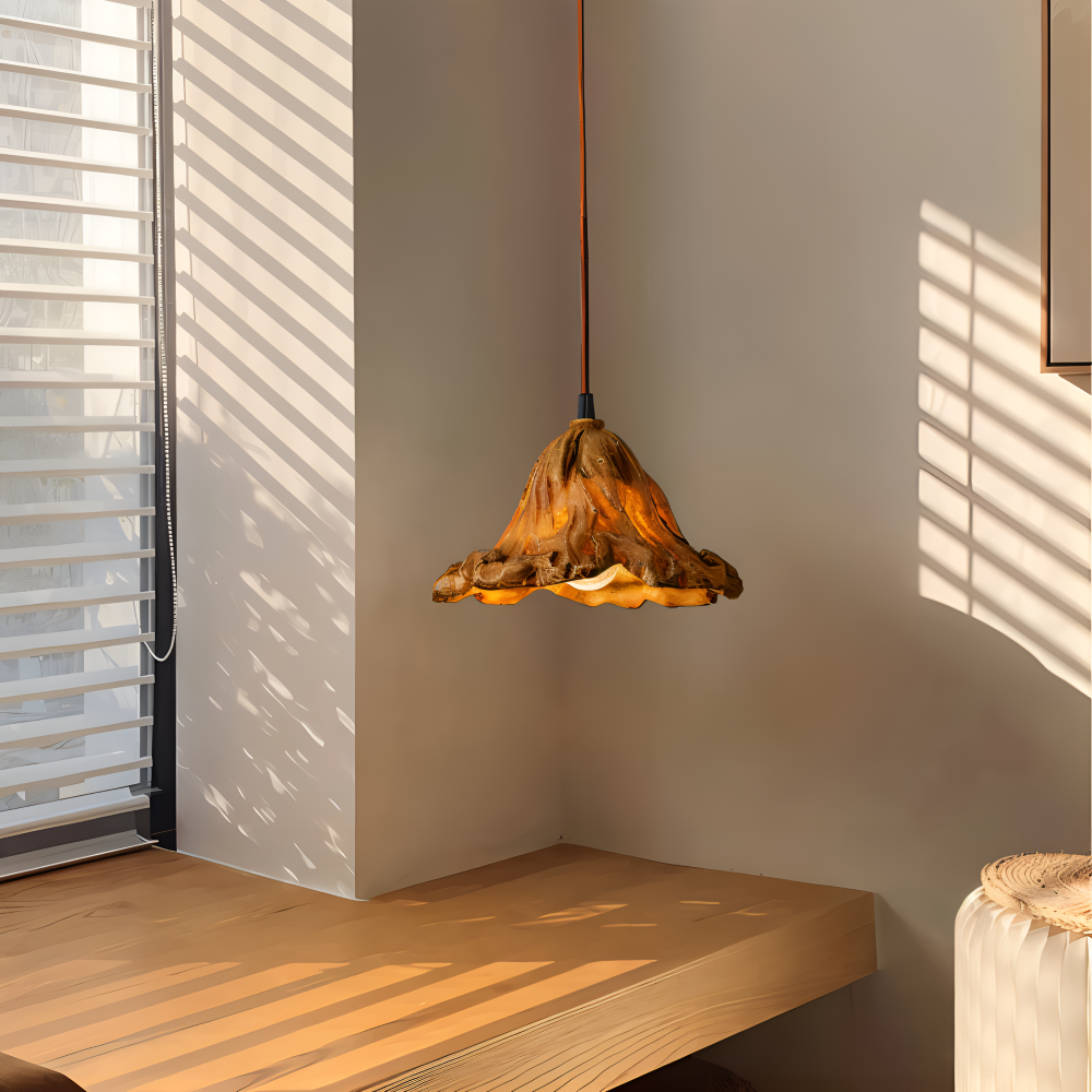 MagmaLume – Lampada a sospensione artistica ispirata ai vulcani in resina e metallo