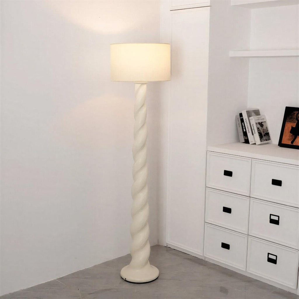Lampada da Terra con Base a Vortice e Paralume a Tamburo