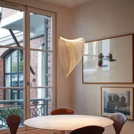 Lampada a sospensione in legno naturale