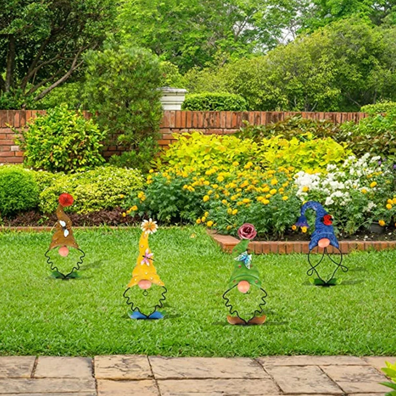 Decorazione da giardino in metallo con gnomo da giardino | Figure da palo | Resistente alle intemperie | GnomePeak