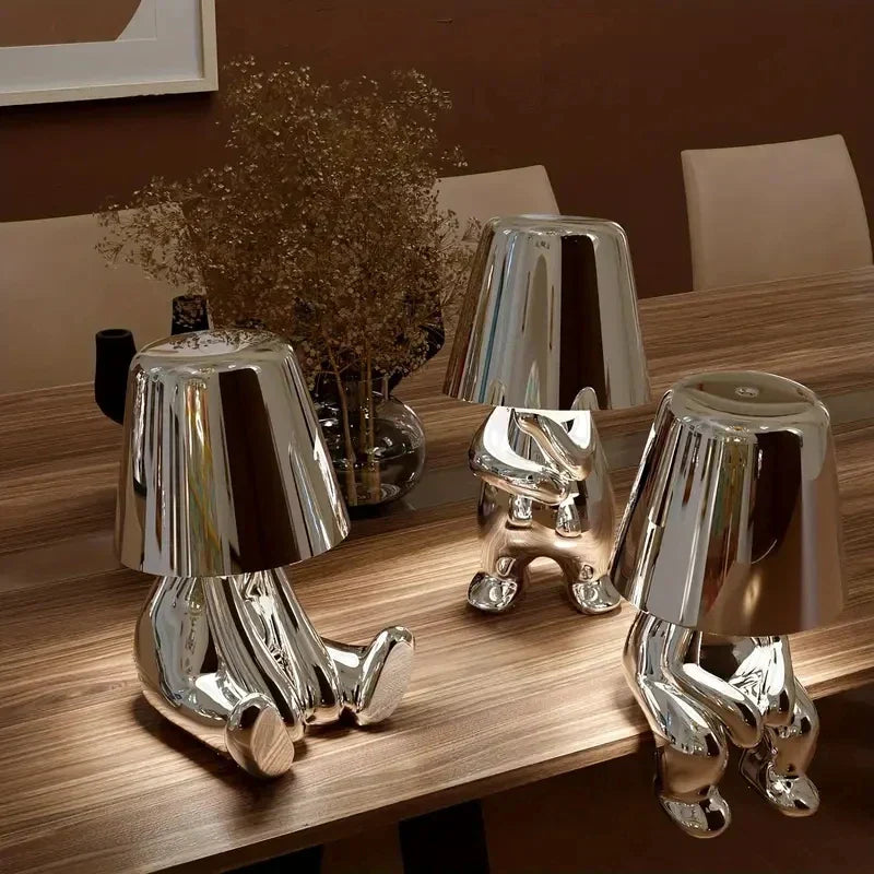 Moderna lampada da tavolo LED in design scultoreo – Lampada decorativa per soggiorno | Skanto