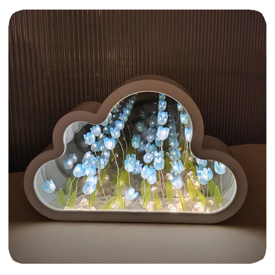 Lampada da Tavolo Tulipano con Design in Vetro Specchiato