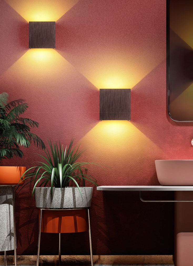 ElegantBeam – Lampada da Parete Minimalista per Illuminazione Sofisticata