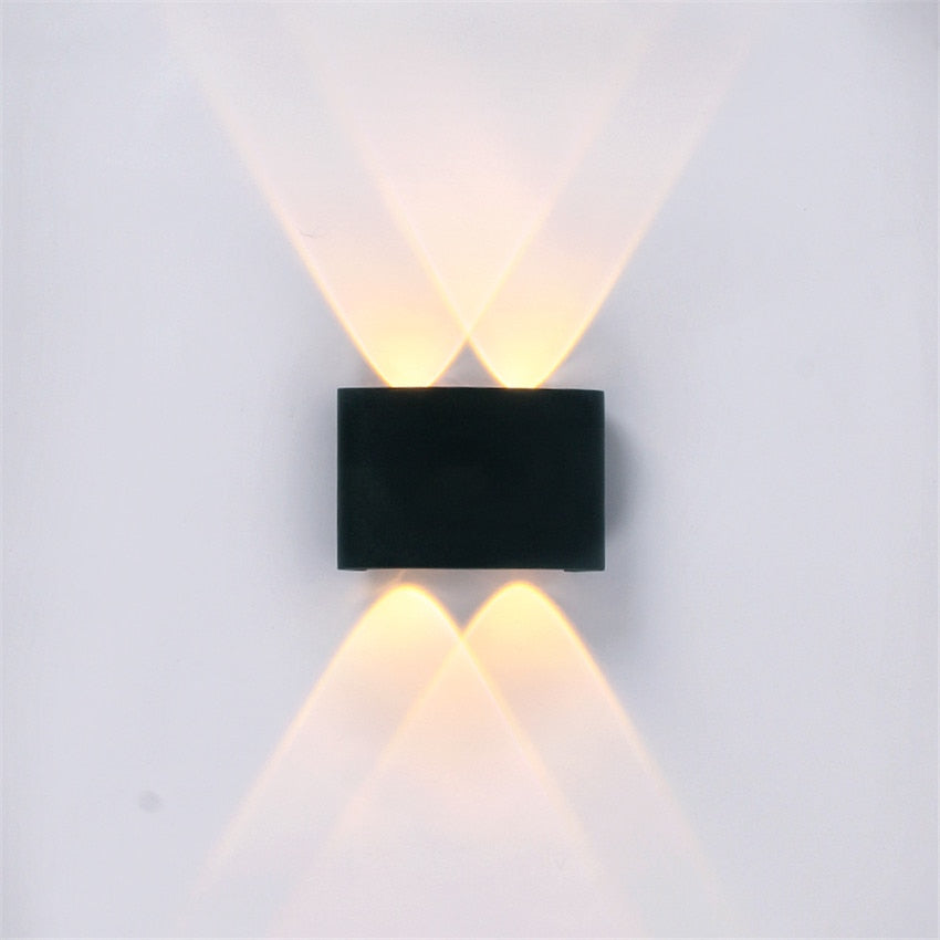 Moderna Applique LED Impermeabile per Interni ed Esterni | Illuminazione Elegante ed Energeticamente Efficiente