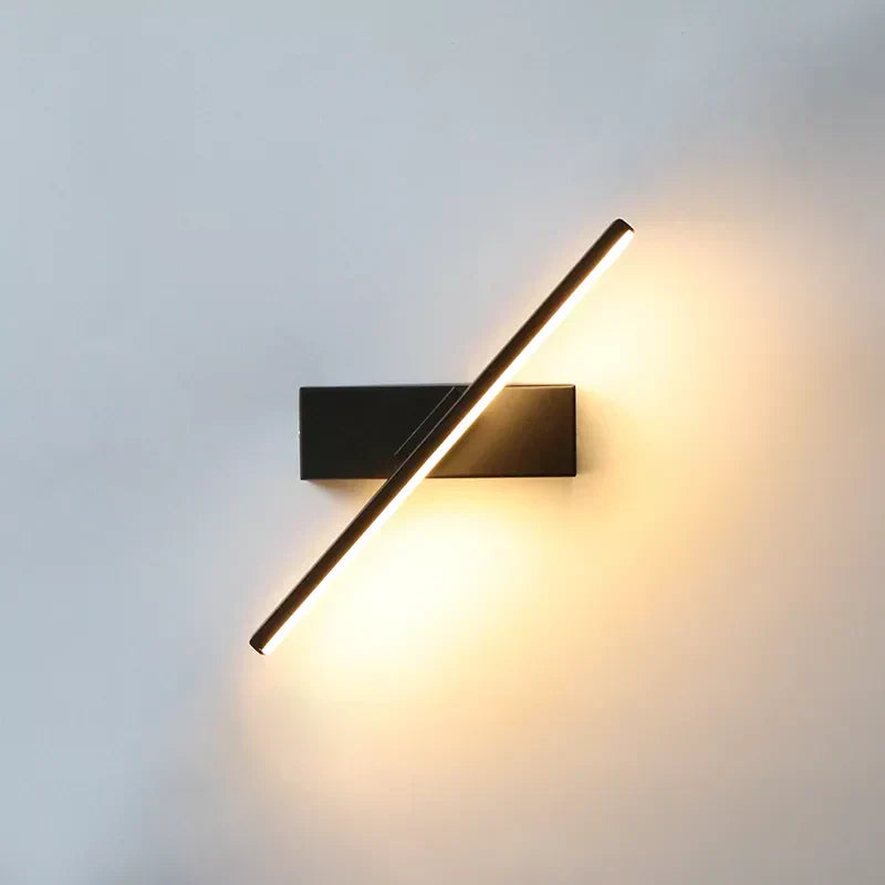 Lampada da parete moderna girevole per camera da letto - portalampada a LED regolabile
