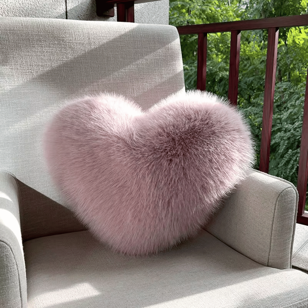HUGNEST – Cuscino in pelliccia sintetica a forma di cuore per ambienti caldi e moderni