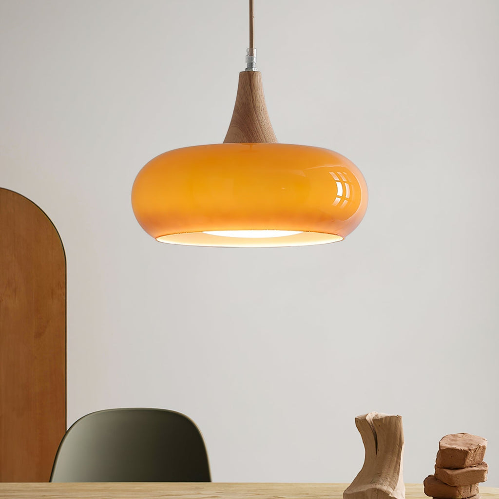 Elowara | Lampada a Sospensione in Vetro Ambra con Dettagli in Legno per Illuminazione Ambientale nella Sala da Pranzo